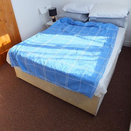 Many Worlds Meet - Eurostar, Wimbledon 30 Mins, Central London, Gatwick 15 Mins - Spacious, Sleeps Up To 16 Plus Cot - Free Wifi, Parking - Next To Lloyd Park, Great For Families, Walkers, Relocators - Ideal For Contractors Croydon Exteriér fotografie