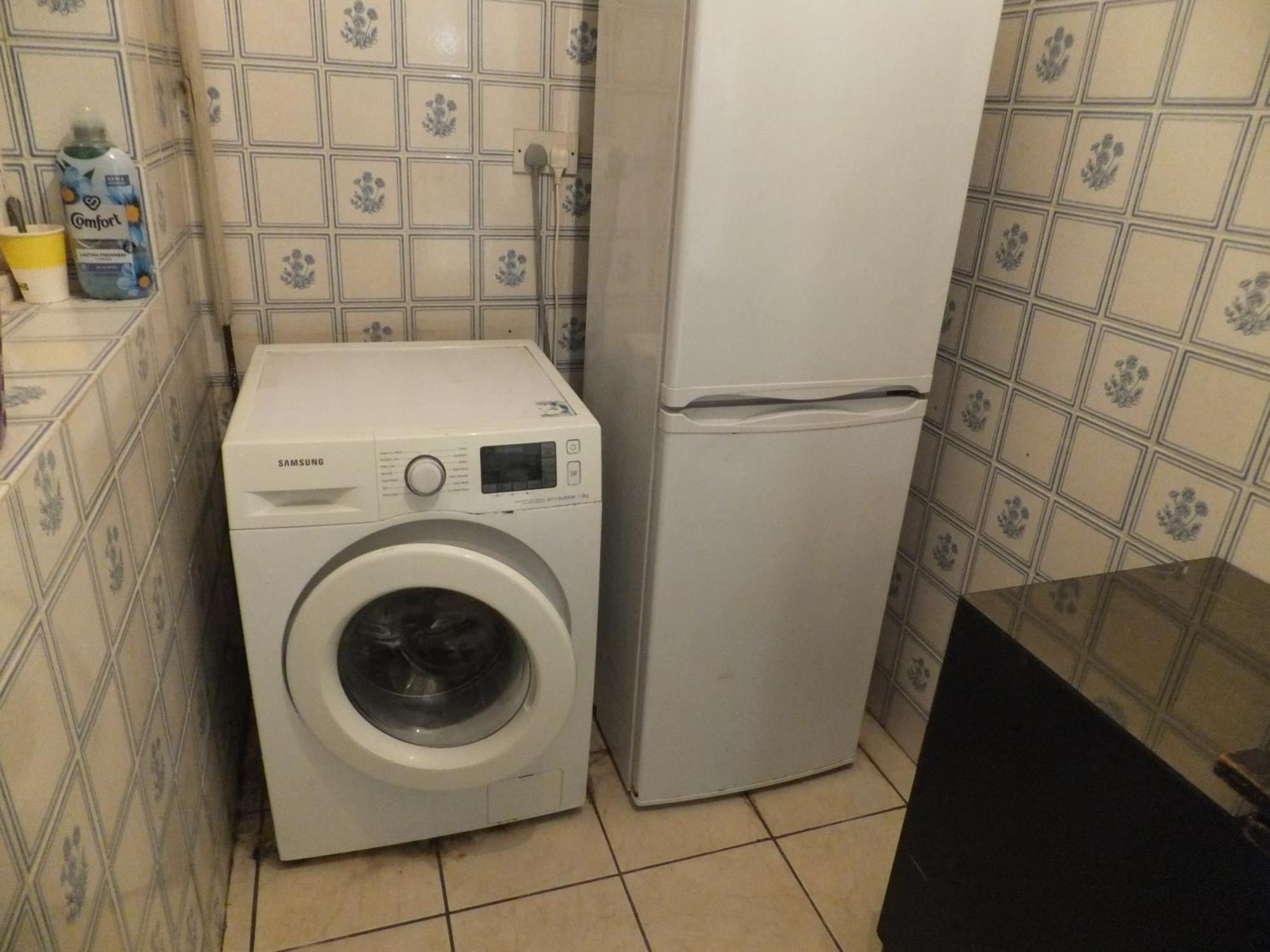Many Worlds Meet - Eurostar, Wimbledon 30 Mins, Central London, Gatwick 15 Mins - Spacious, Sleeps Up To 16 Plus Cot - Free Wifi, Parking - Next To Lloyd Park, Great For Families, Walkers, Relocators - Ideal For Contractors Croydon Exteriér fotografie