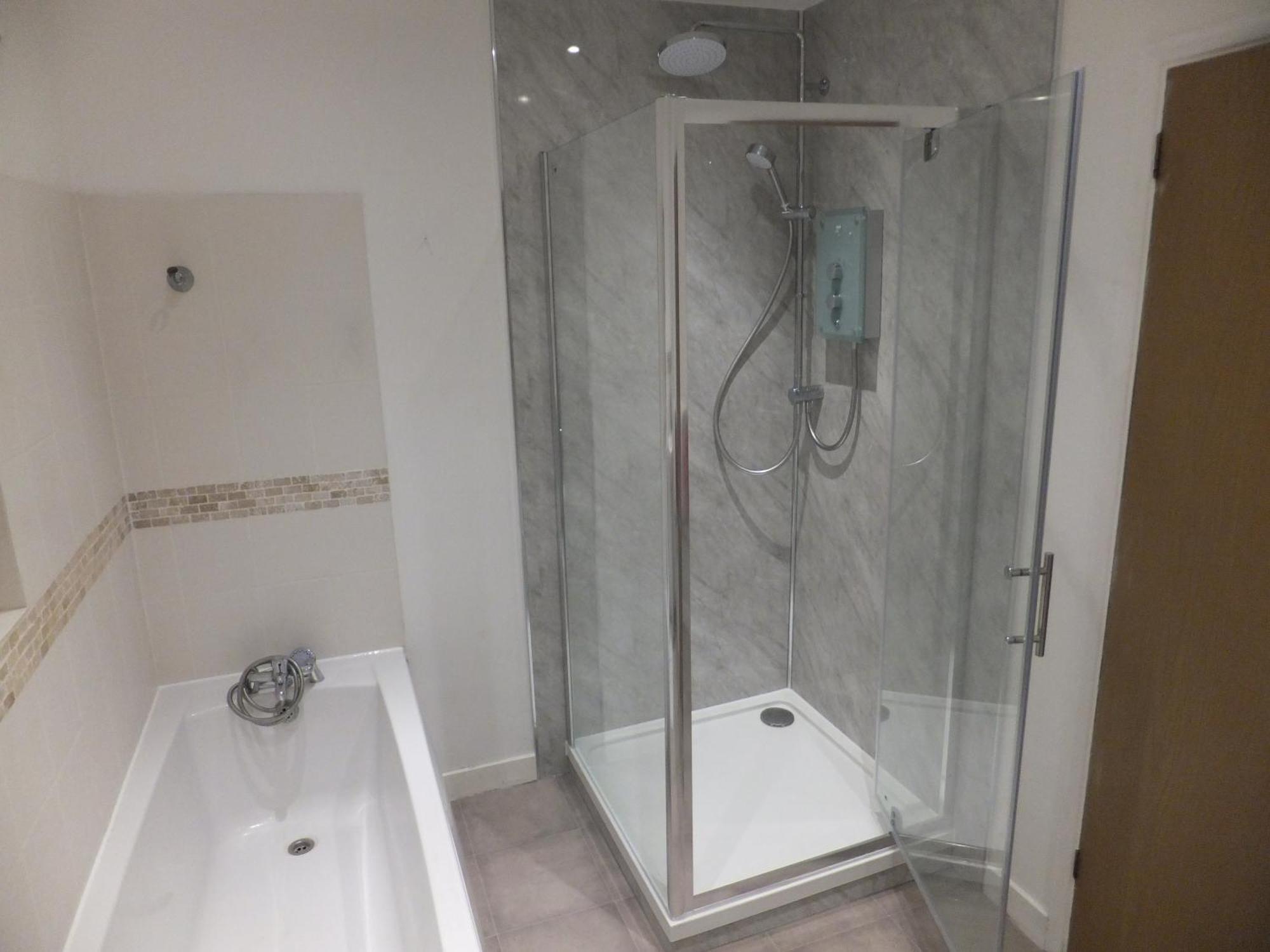Many Worlds Meet - Eurostar, Wimbledon 30 Mins, Central London, Gatwick 15 Mins - Spacious, Sleeps Up To 16 Plus Cot - Free Wifi, Parking - Next To Lloyd Park, Great For Families, Walkers, Relocators - Ideal For Contractors Croydon Exteriér fotografie