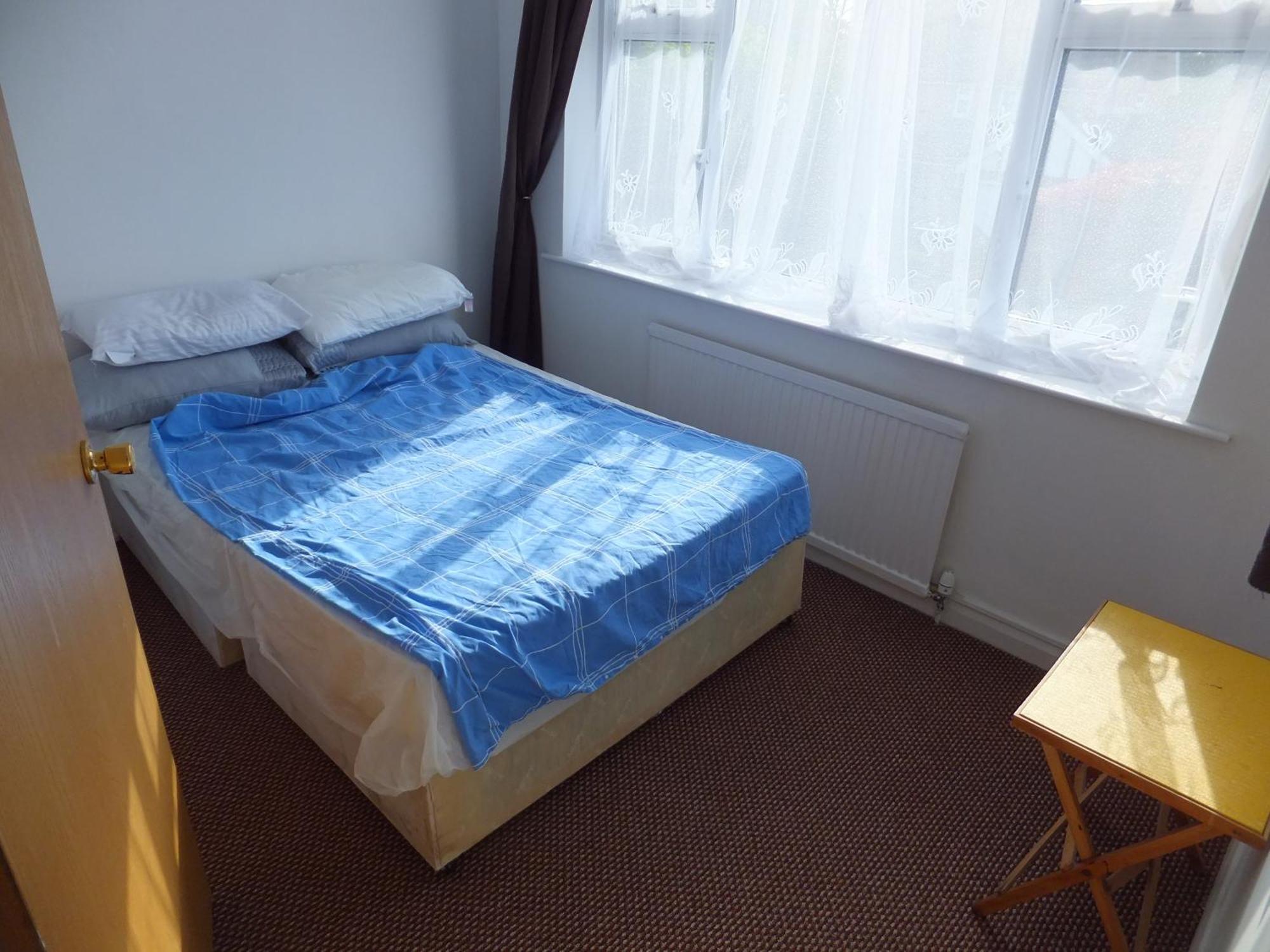 Many Worlds Meet - Eurostar, Wimbledon 30 Mins, Central London, Gatwick 15 Mins - Spacious, Sleeps Up To 16 Plus Cot - Free Wifi, Parking - Next To Lloyd Park, Great For Families, Walkers, Relocators - Ideal For Contractors Croydon Exteriér fotografie