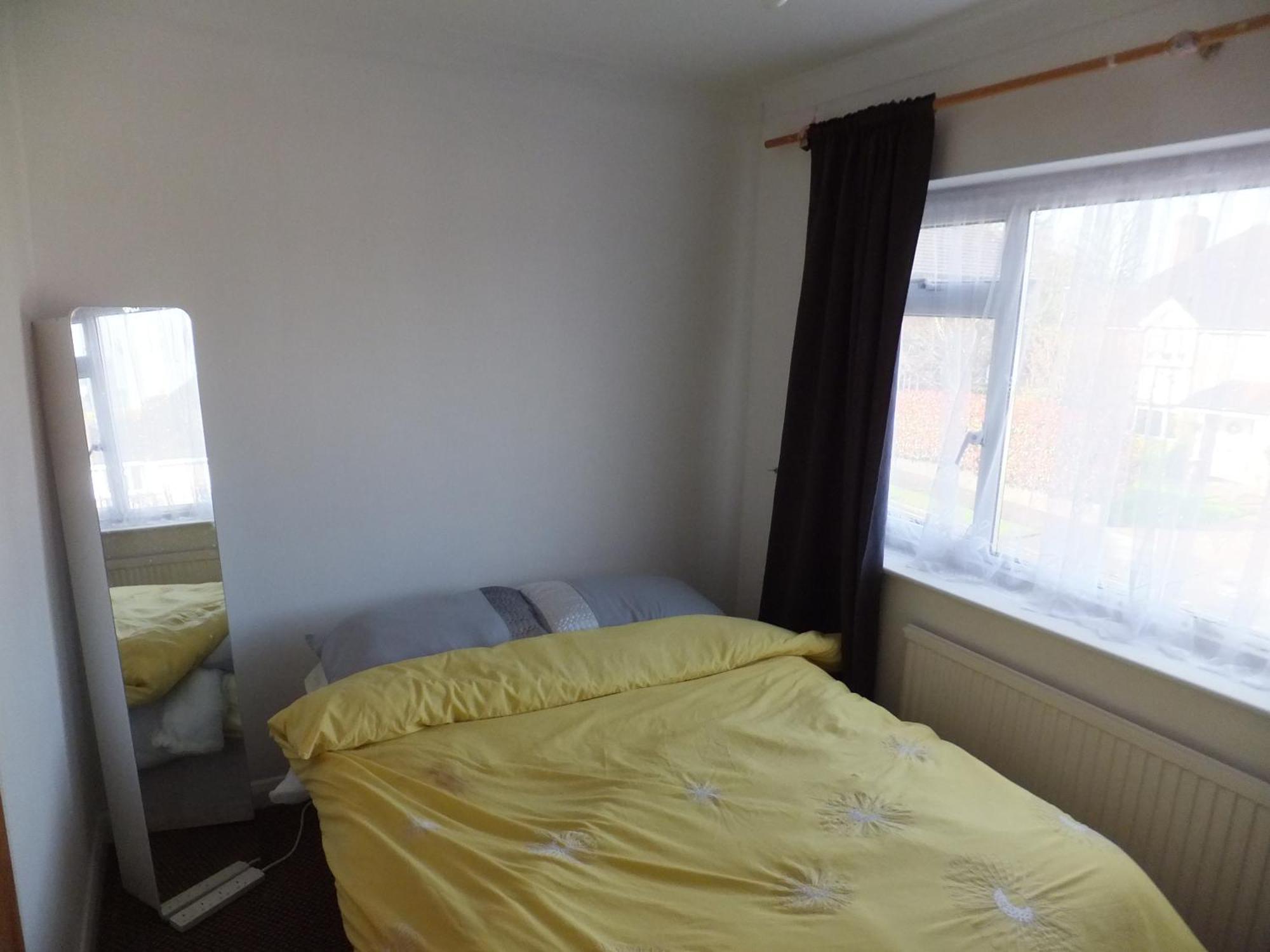 Many Worlds Meet - Eurostar, Wimbledon 30 Mins, Central London, Gatwick 15 Mins - Spacious, Sleeps Up To 16 Plus Cot - Free Wifi, Parking - Next To Lloyd Park, Great For Families, Walkers, Relocators - Ideal For Contractors Croydon Pokoj fotografie