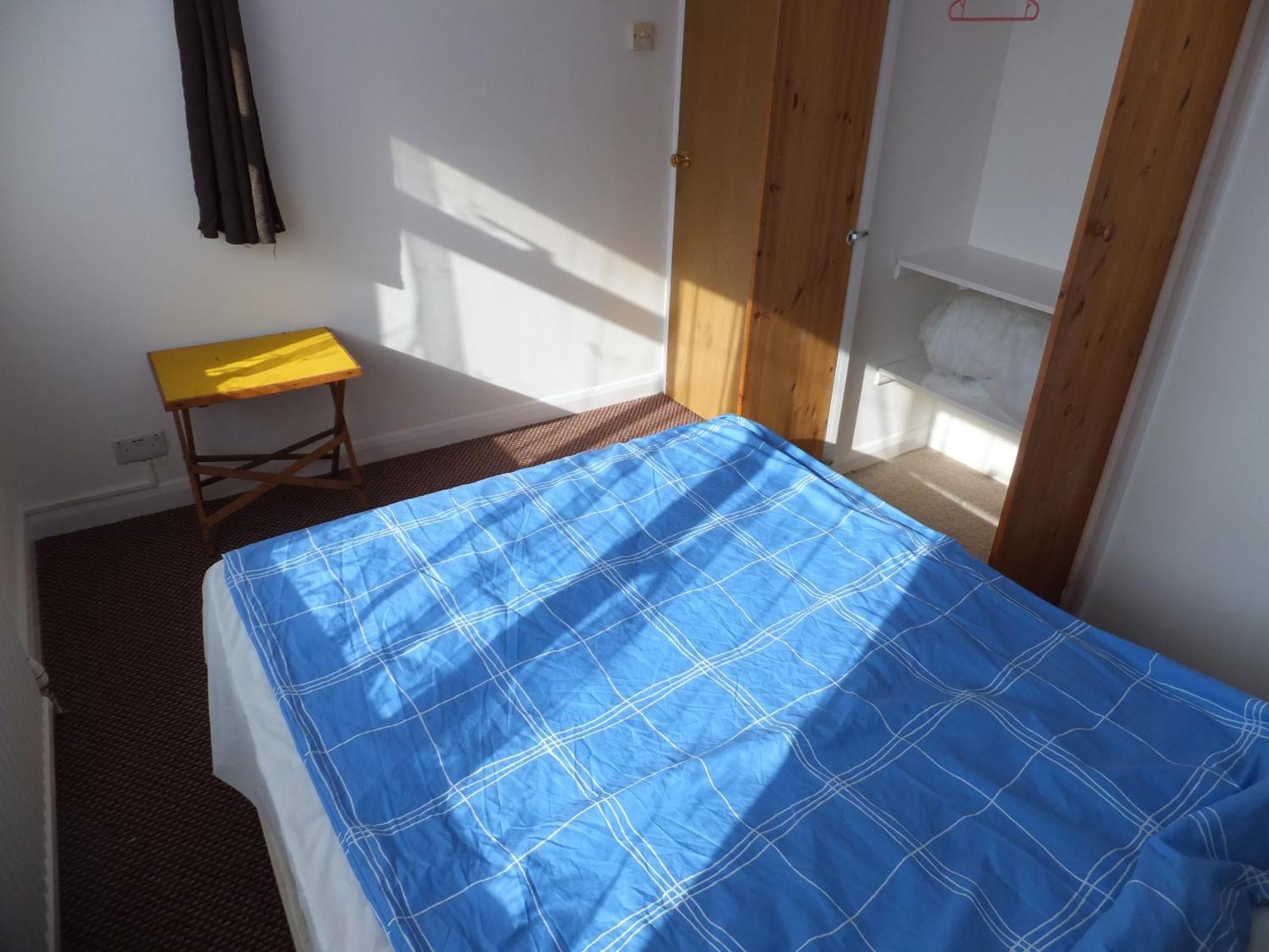 Many Worlds Meet - Eurostar, Wimbledon 30 Mins, Central London, Gatwick 15 Mins - Spacious, Sleeps Up To 16 Plus Cot - Free Wifi, Parking - Next To Lloyd Park, Great For Families, Walkers, Relocators - Ideal For Contractors Croydon Pokoj fotografie